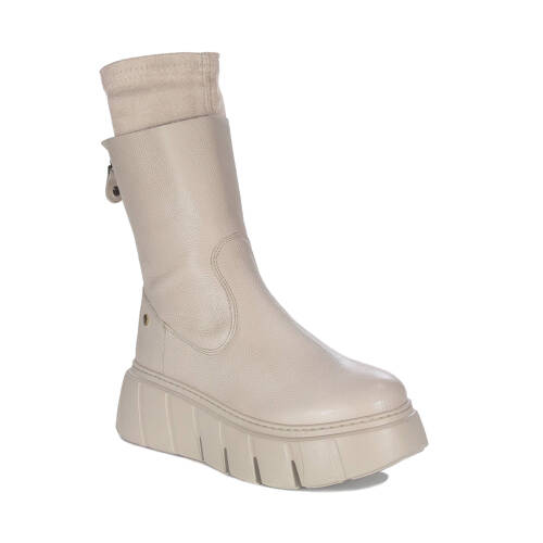 Maciejka Platform Beige Boots