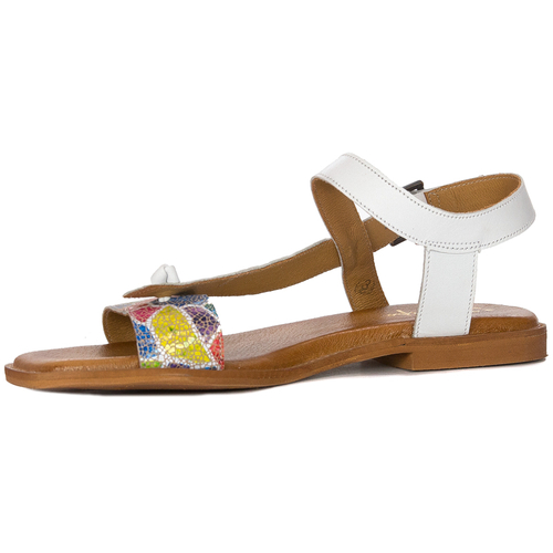 Maciejka White Flat Sandals