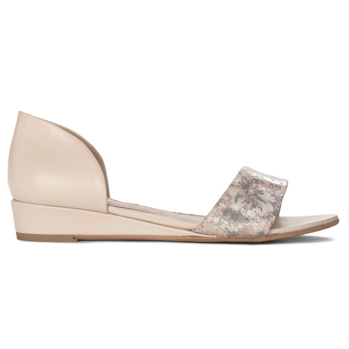 Maciejka Women Beige Sandals