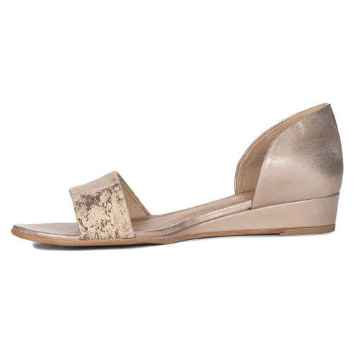 Maciejka Women Beige and Gold Sandals