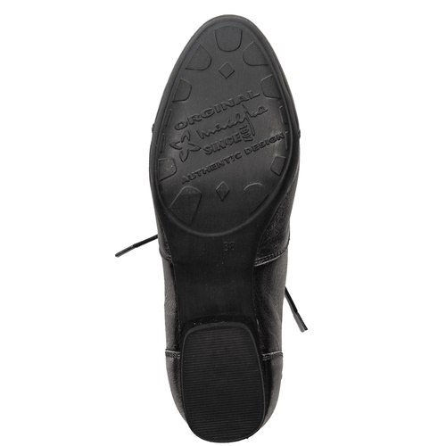 Maciejka Women's Black Flat Shoes