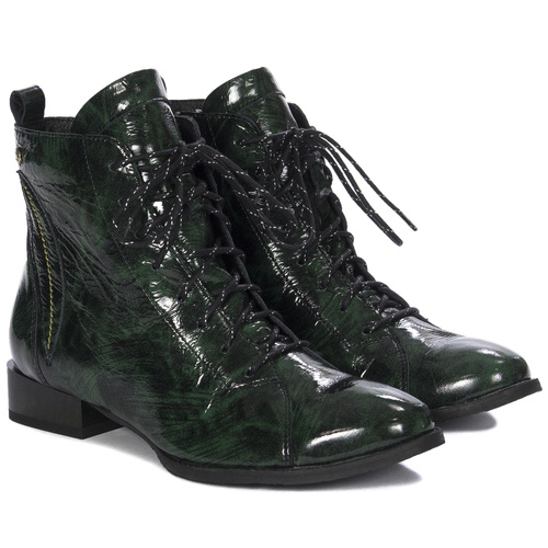 Maciejka Women's Green Pattented Leather Boots