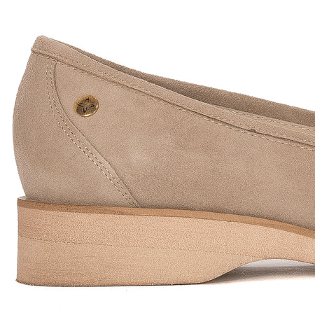 Maciejka Women's beige Flat Shoes New ornament