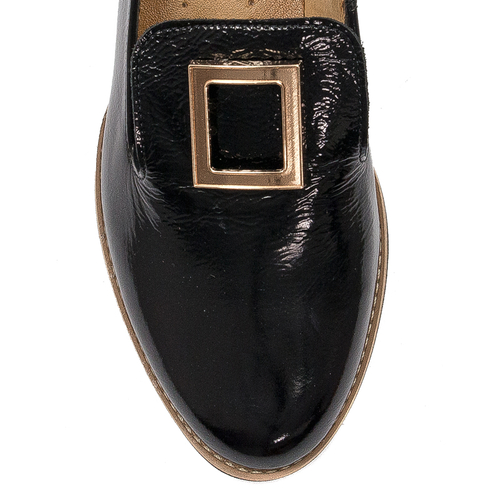Maciejka Women's lacquered black Flat Shoes