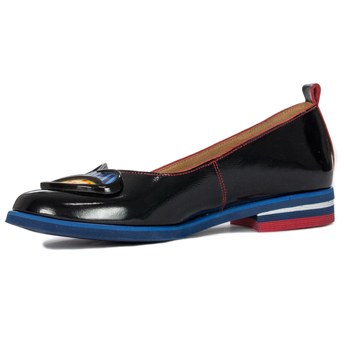 Maciejka Women's lacquered black and red Flat Shoes