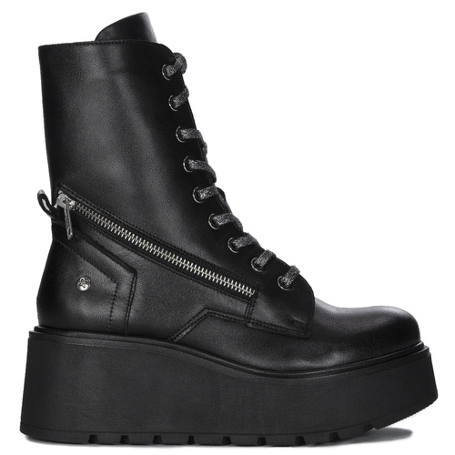 Maciejka platform Black Boots