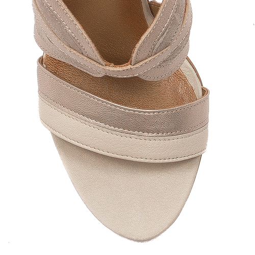 Maciejka women's Beige+Gold Sandals