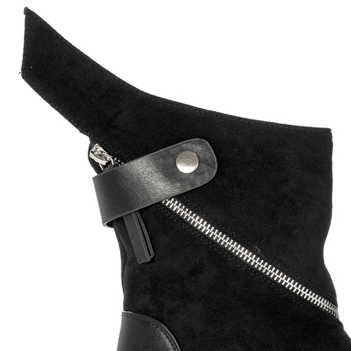 Women's Black boots