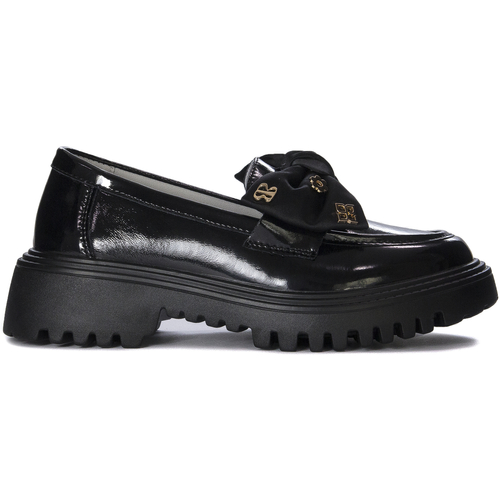 Women's Black leather shoes Artiker on the platform