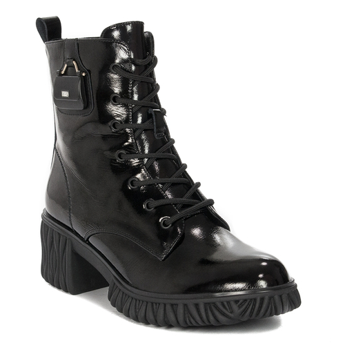 Women's leather lacquered Artiker boots on a Black platform