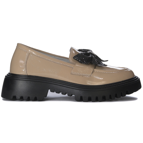 Women's leather shoes Artiker on the Beige platform