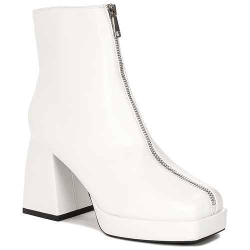 Women's white high-heeled boots