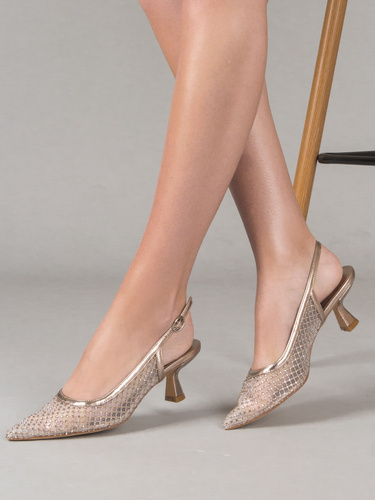 Alma En Pena Luna Bronze Pumps V240293