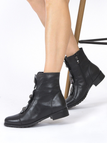 Eksbut Black Leather Women's Boots