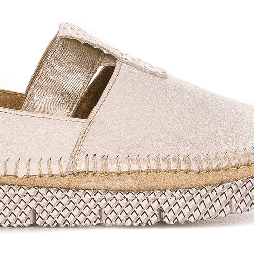 Maciejka 05432-22/00-5 Light Beige Flat Shoes