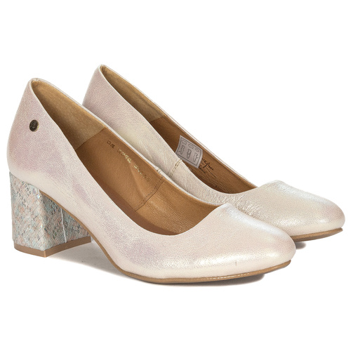 Maciejka Beige Pumps