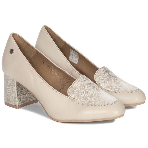 Maciejka Beige Pumps