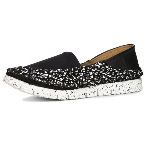 Maciejka Black Flat Shoes