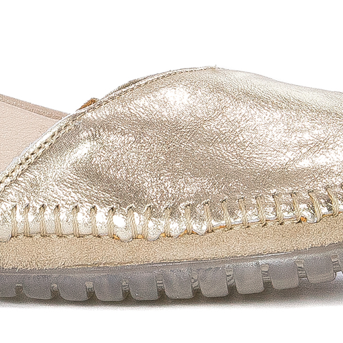 Maciejka Women's Beige Flat Shoes