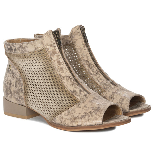 Maciejka Women's Beige and Gold Women's Boots