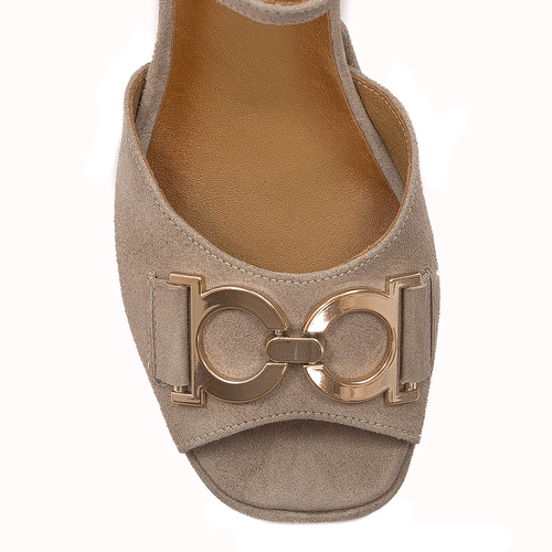 Maciejka women's velor Beige Sandals