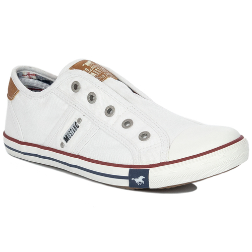 Mustang Women's White Trainers