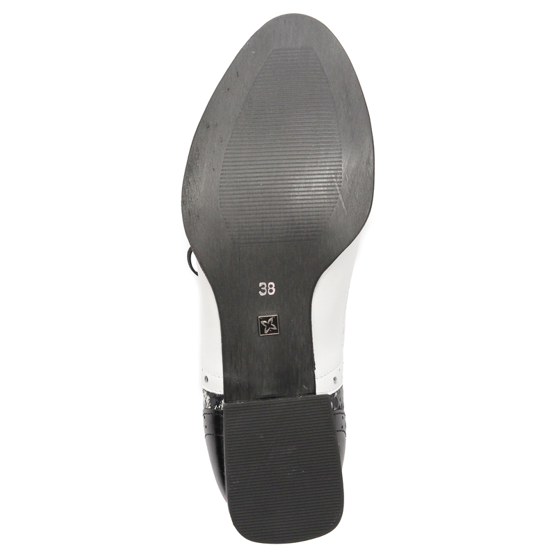 Maciejka Women's Leather White + Black Low Shoes