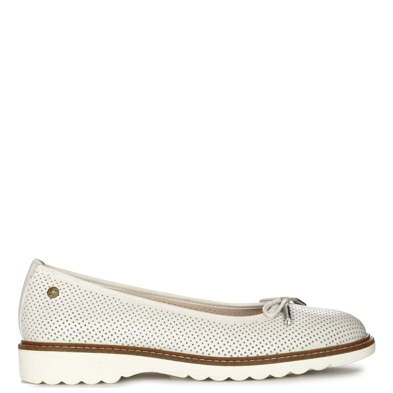 Maciejka White Leather Low Shoes