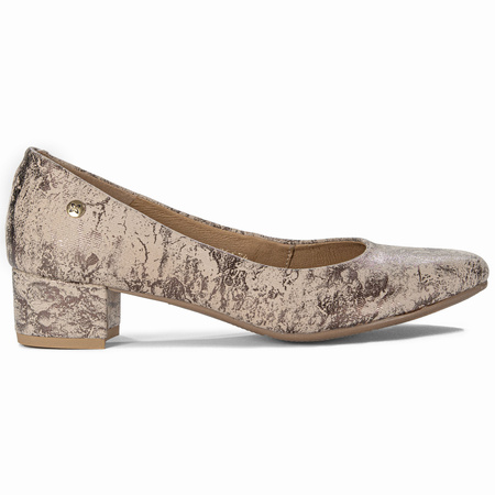 Maciejka Women's Leather Beige and Gold Pumps