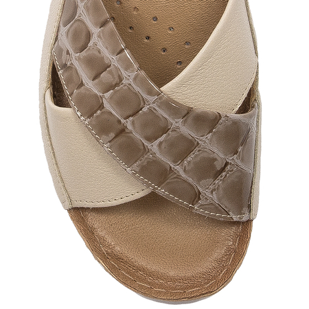 Maciejka Beige leather Sandals