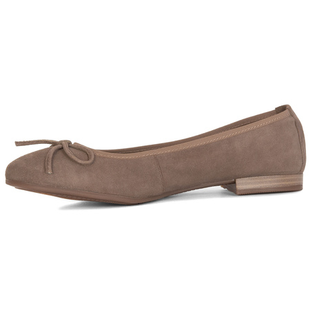 Maciejka Women's Velour Beige Ballerinas