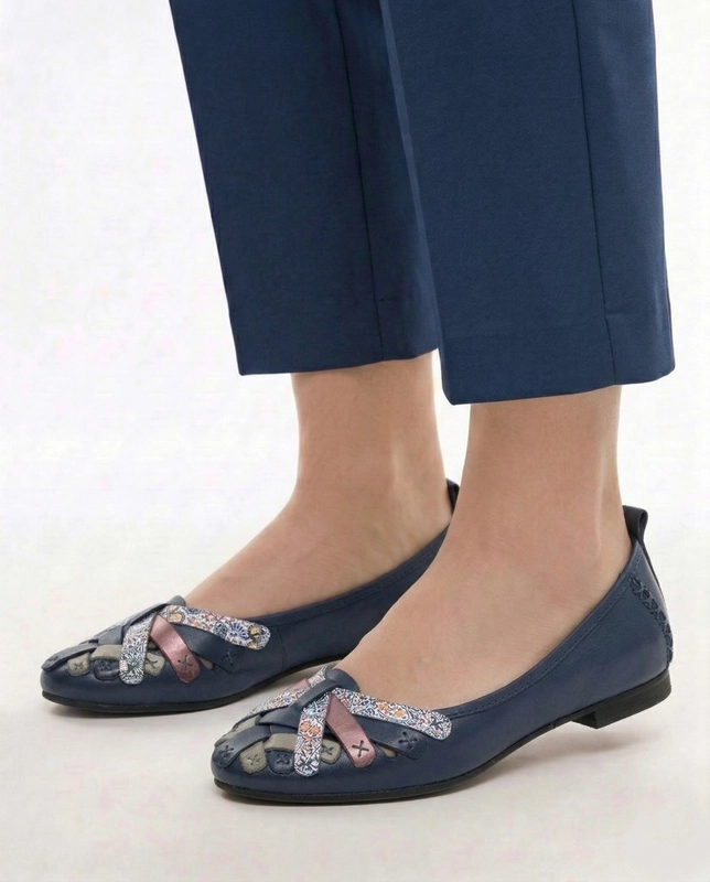 Maciejka Leather Ballet Flats Interlaced Detailing Flat Heel Navy 01358-27/00-0