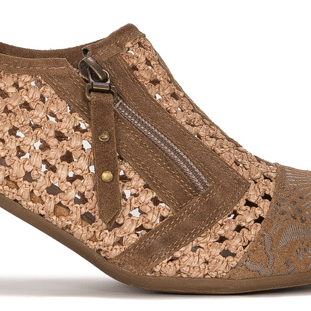 Maciejka Półbuty damskie na obcasie skórzane ciemny beż