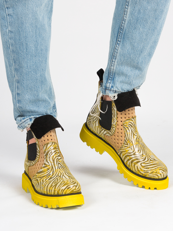 Maciejka Women's yellow openwork leather ankle boots