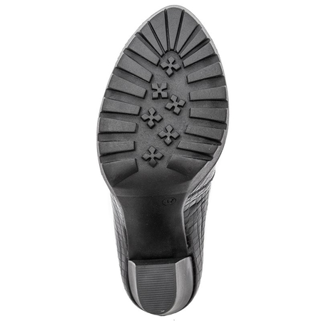 Maciejka Leather Pumps on Block Heel and Platform Black 02629-43-00-1
