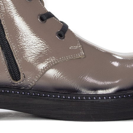Venezia Women's Beige patent leather boots