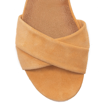 Maciejka 03615-18/00-5 Orange Sandals