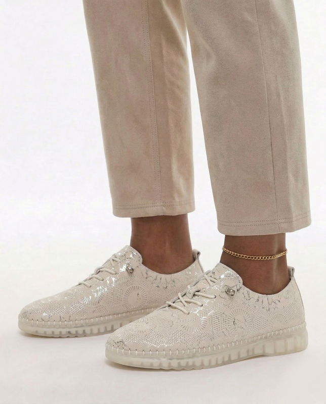 Filippo Skórzane Półbuty Wsuwane Sneakersy z Błyszczącym Motywem Beżowe DP7810-26-GO