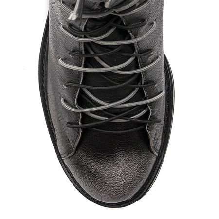 Maciejka Leather Black & Gray