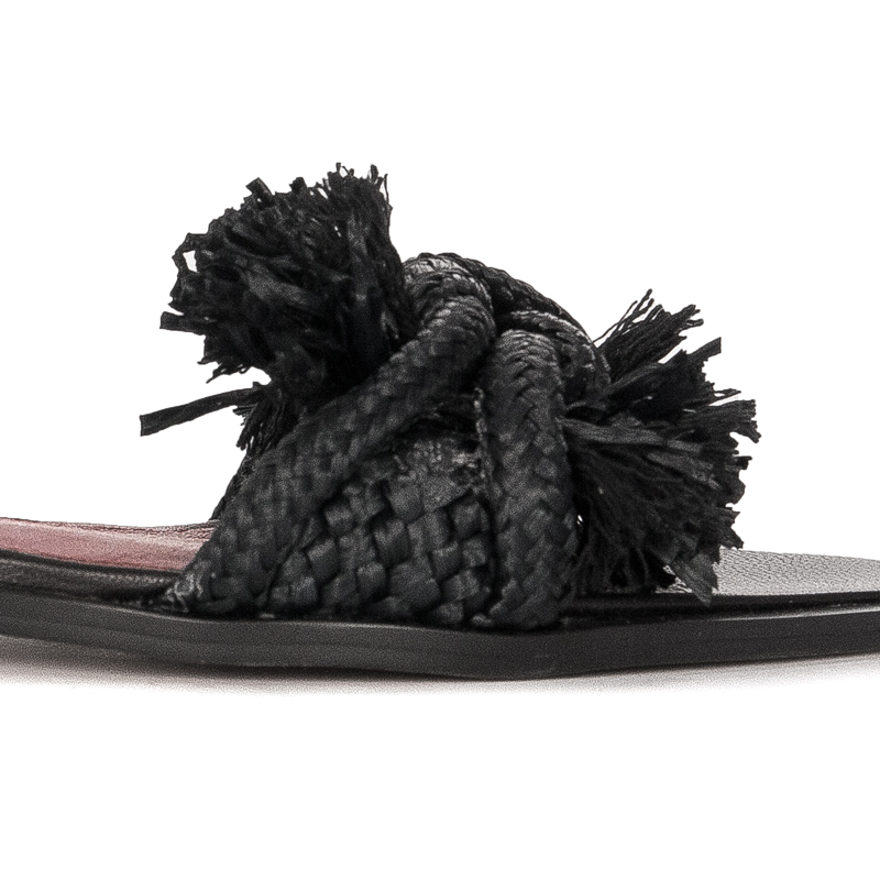 Opra Bari Black slides