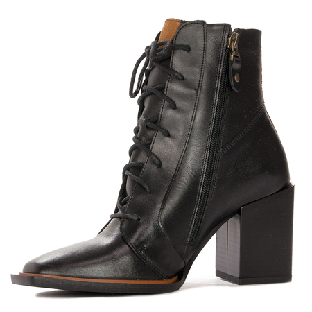 Maciejka Black Women's Lace-Up Boots