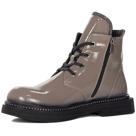Venezia Women's Beige patent leather boots