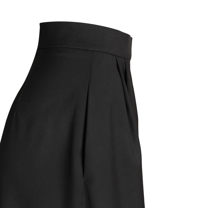 OPRA Bermuda Shorts Black OP-SZOR-BER-BLK