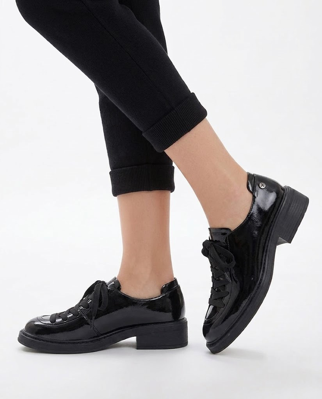 Maciejka Women's Patent Leather Lace-Up Platform Shoes Black K7822-01/00-1