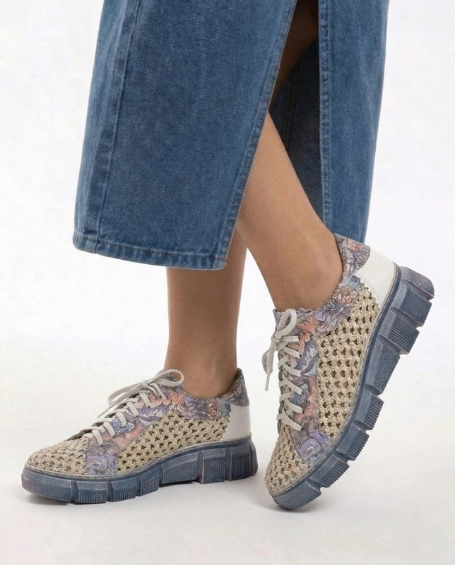 Maciejka Leather Perforated Women’s Platform Shoes Breathable Blue 05850-06-00-1