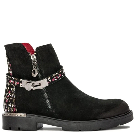 Artiker 45C0114 Black Boots