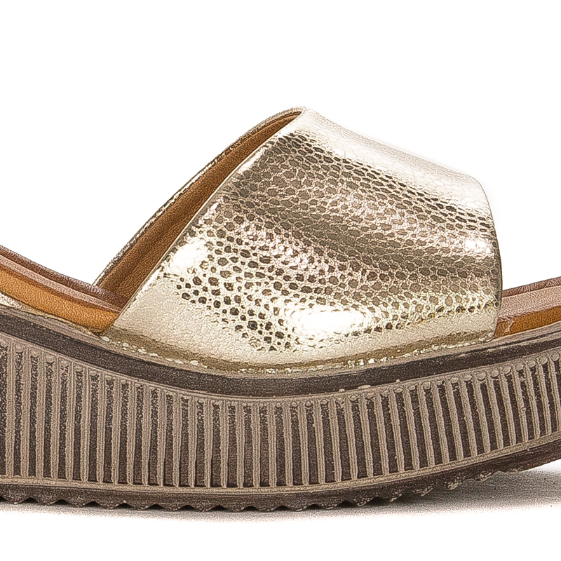 Boccato Gold Leather Wedge Sandals Elegant Textured 050-1798-R018