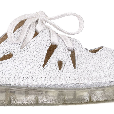 Maciejka 04449-21-00-5 White Flat Shoes