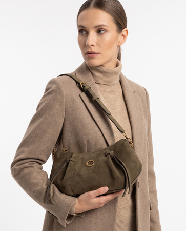 Guess Allegra Zamszowa Torebka Na Ramię Bagietka Oliwkowa HWSG2237180-OLIVE