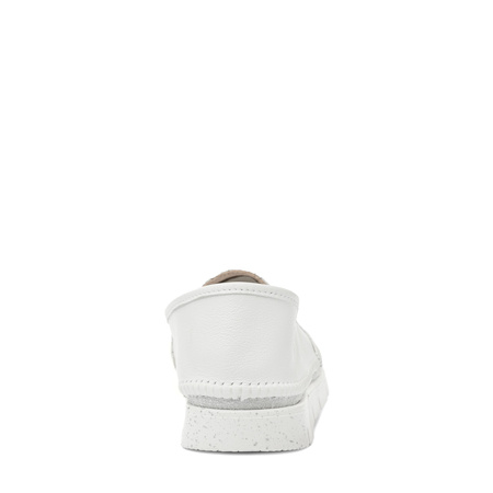 Maciejka Leather Slip-On Loafers Textured Toe White Silver 03512-70/00-0